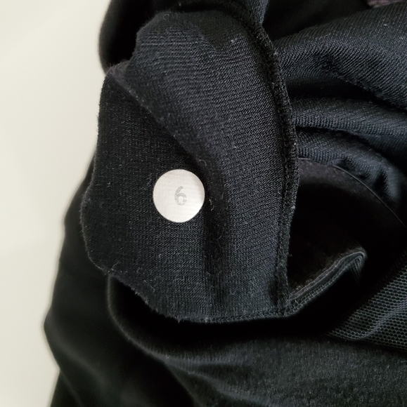 Lululemon EUC Scoop Neck Tank
Black Grey - Picture 4 of 8